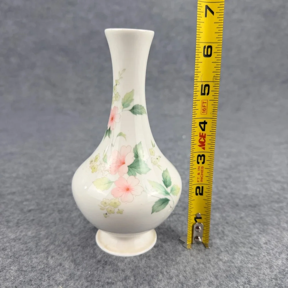 Royal Heritage Fine Bone China Bud Vase Floral Made in England 6.5in Vintage